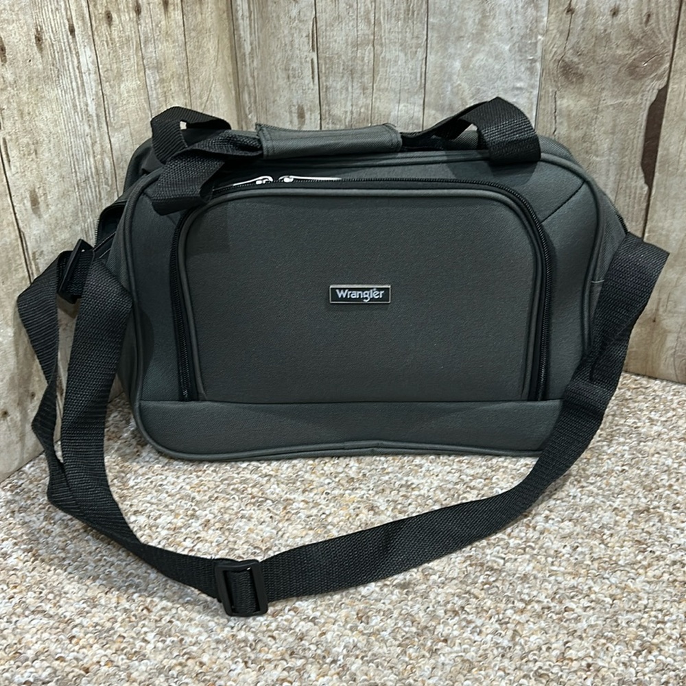 Travel Bag by Wrangler Small lightweight Carry On for travel✈️